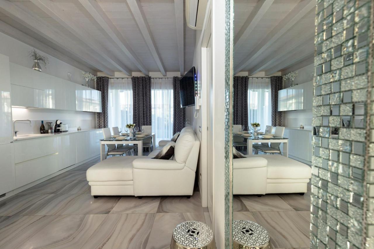 Apartment Blue Laguna سيرمِيوني المظهر الخارجي الصورة