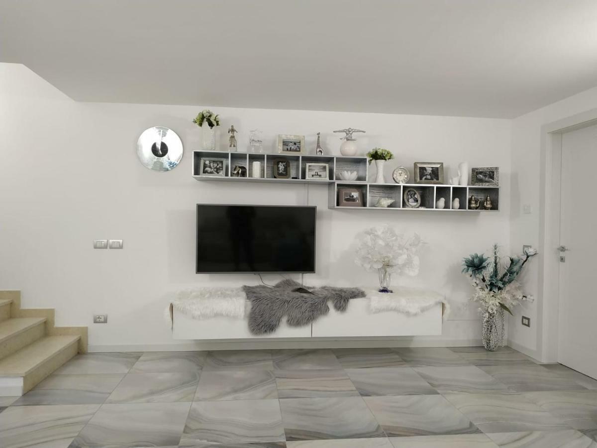 Apartment Blue Laguna سيرمِيوني المظهر الخارجي الصورة